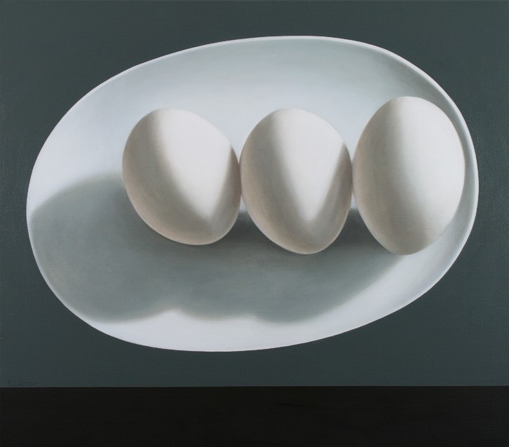 Realistic oil painting by Peter Colstee of a still life of three white eggs on a white saucer in metalic blue background color